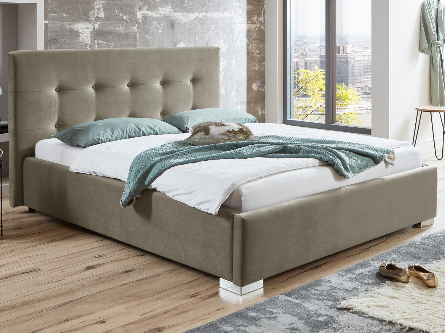 Taupe