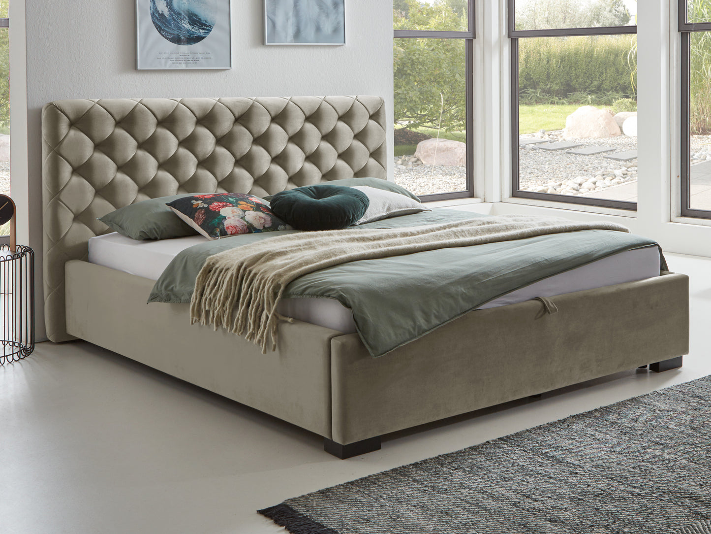 Taupe