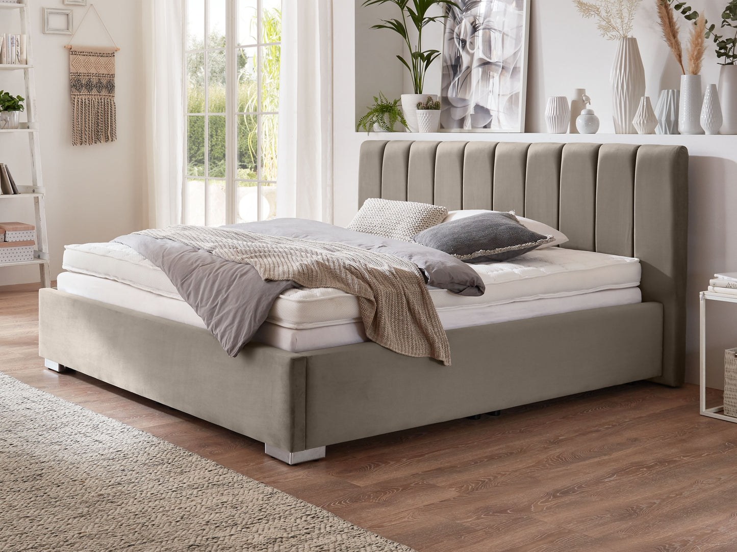Taupe