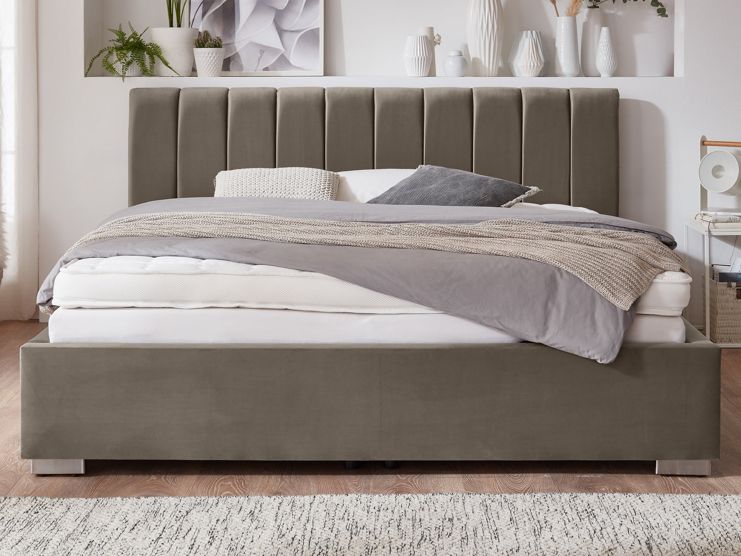 Taupe
