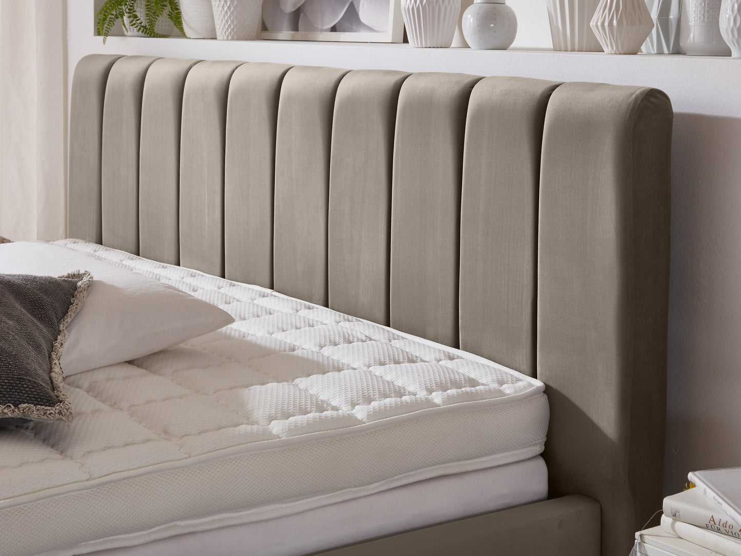 Taupe