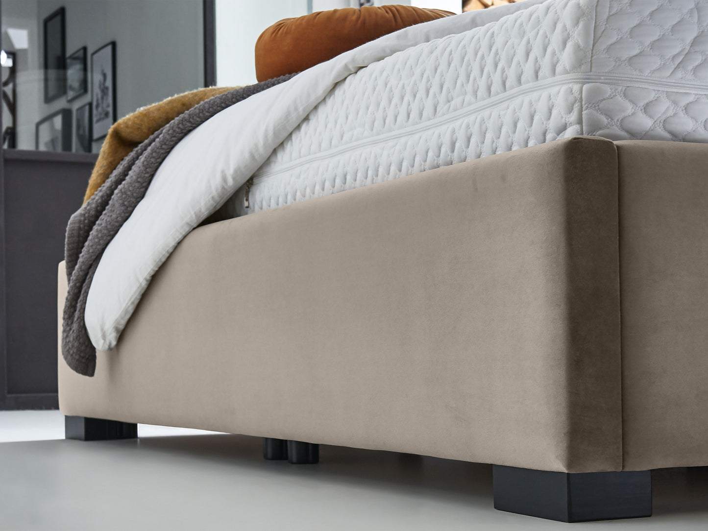 Taupe