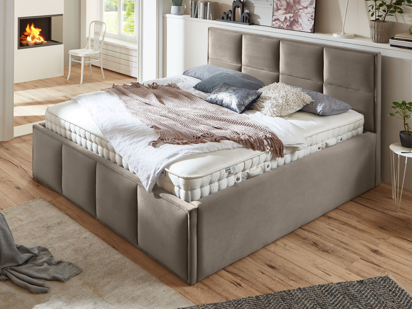 Taupe
