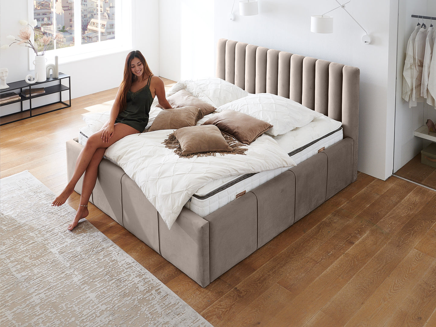 Taupe