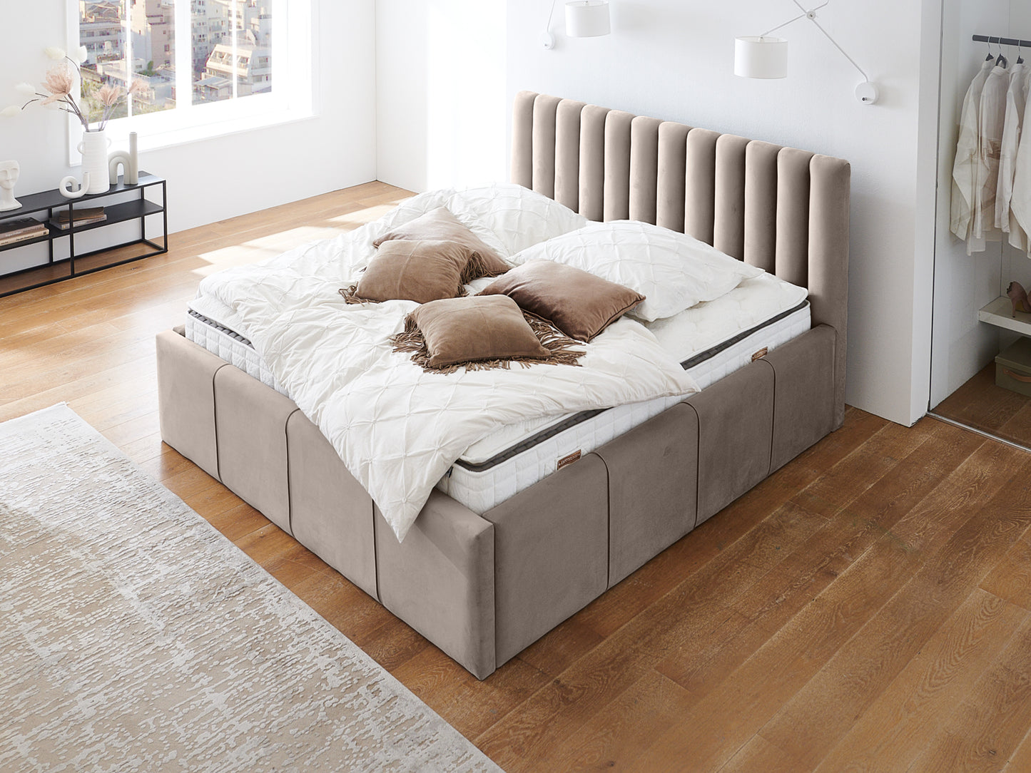 Taupe