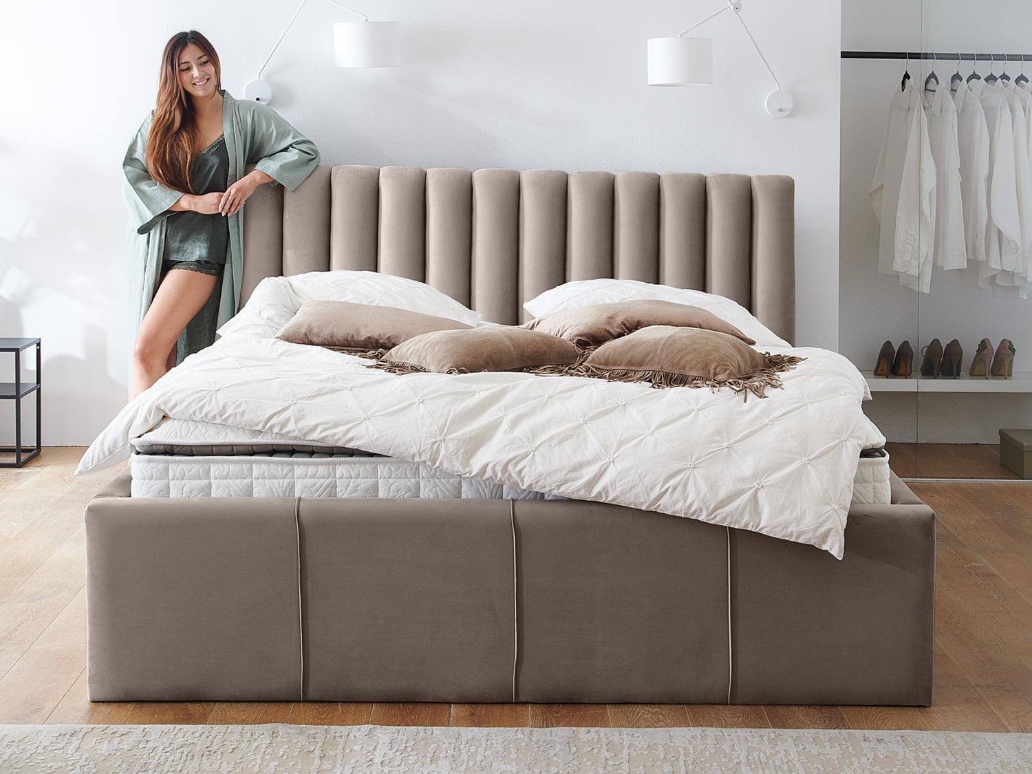 Taupe