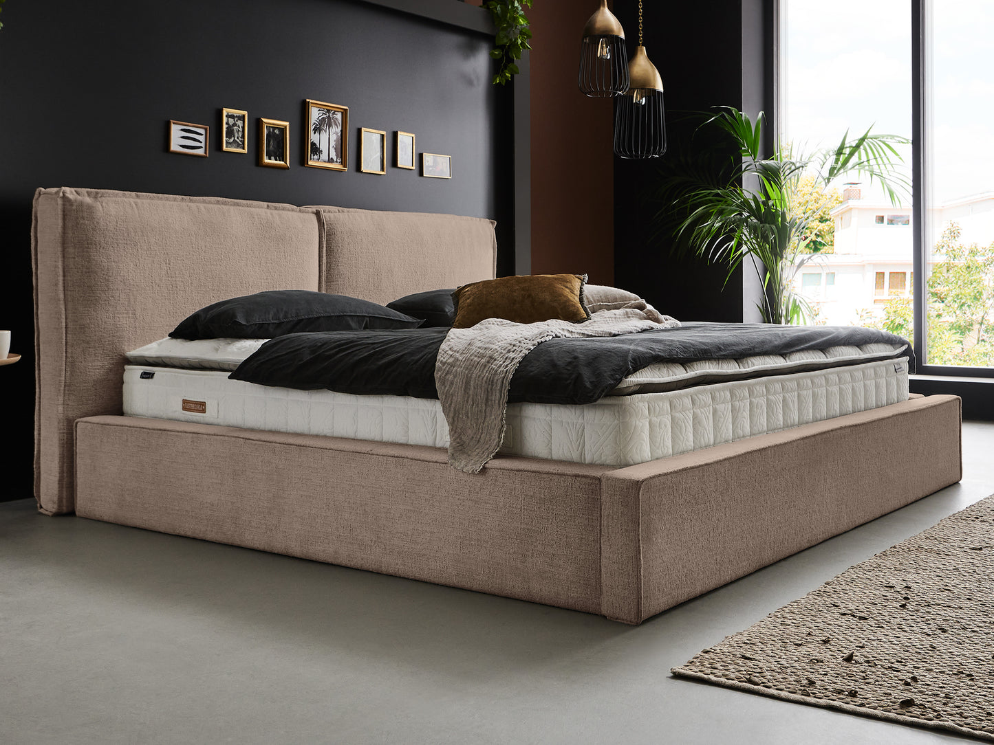 Taupe