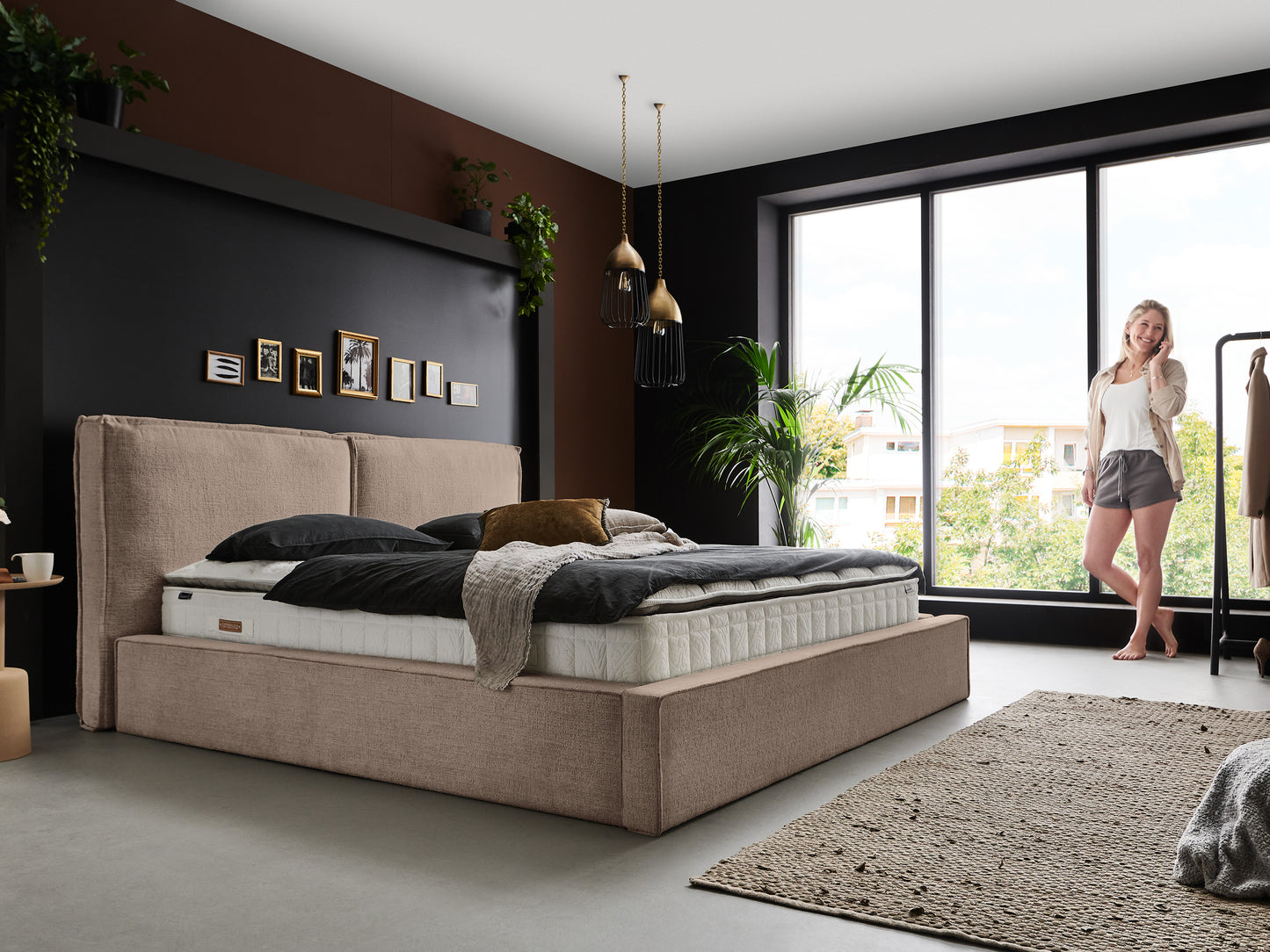 Taupe