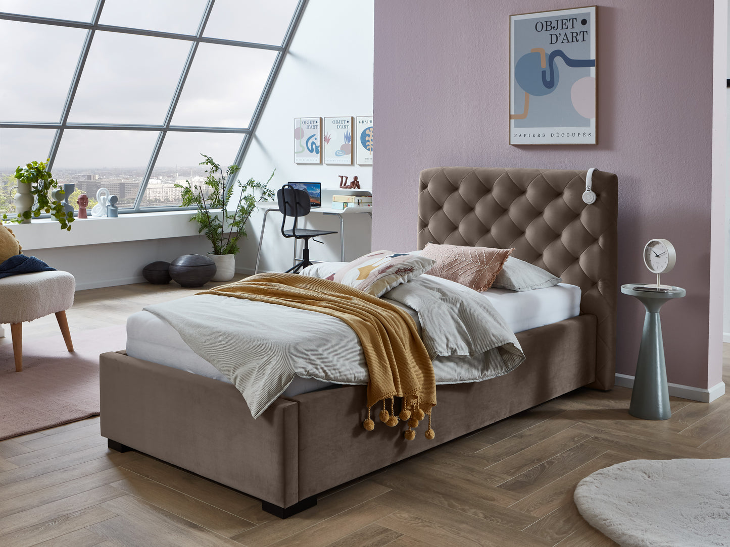 Taupe