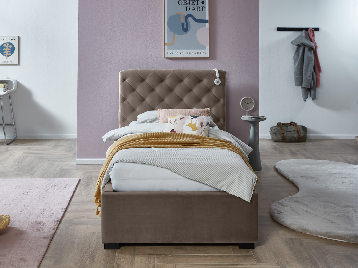 Taupe